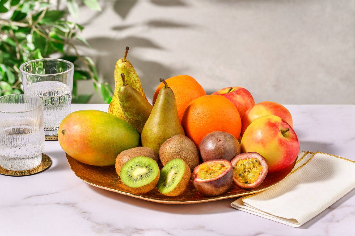 Premium Seasonal Fruit Selection | 14 Pieces - Sept Version