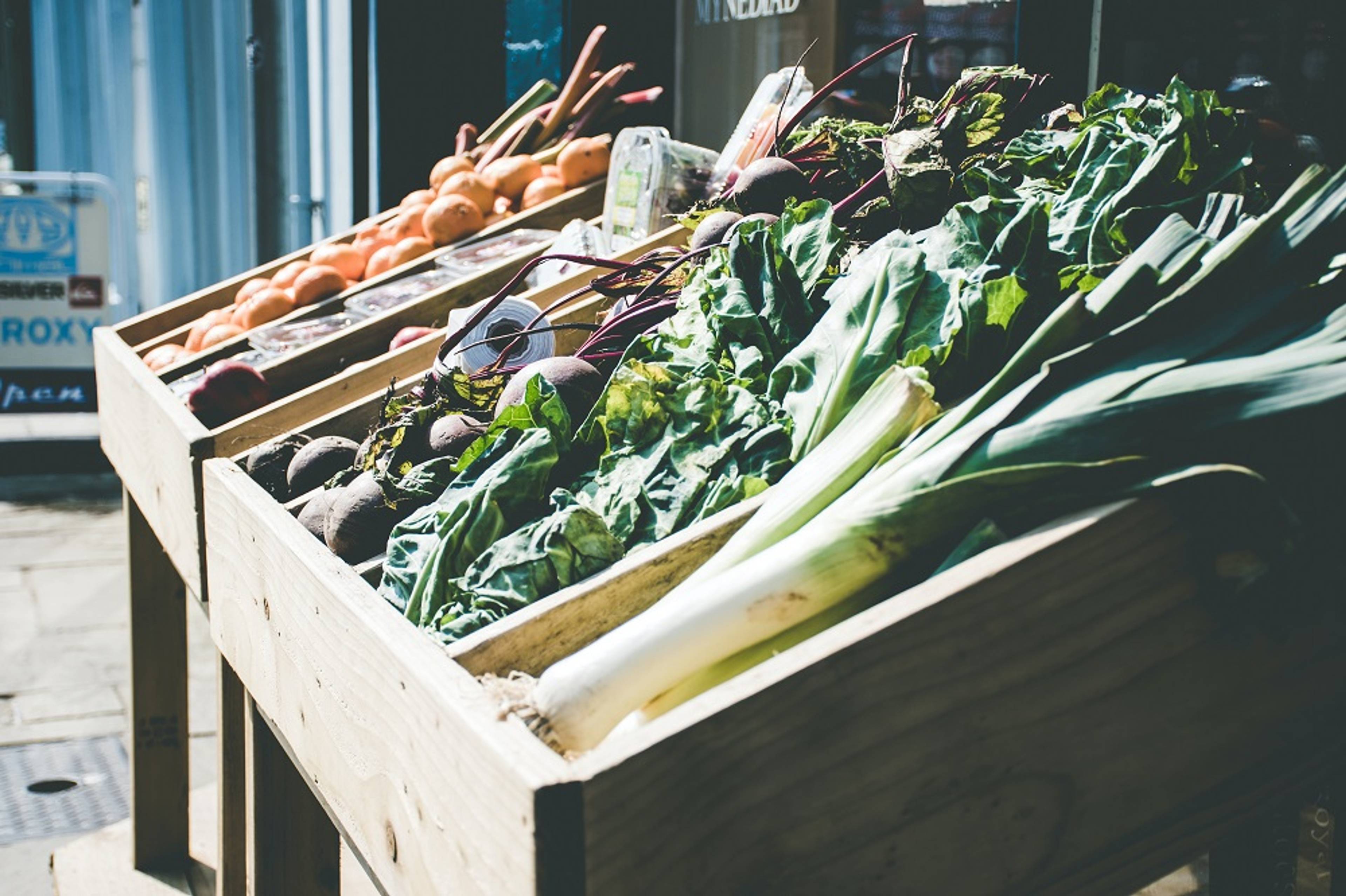 1. Are All Farmers' Markets Organic?